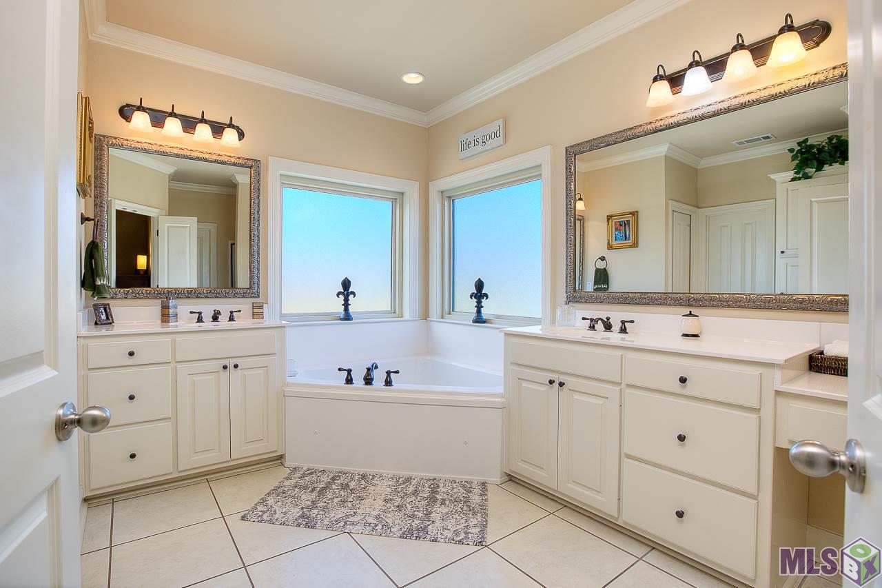 10665 Springtree Avenue Baton Rouge, LA 70810 - Photo 8 of 14 Gallery Image 8
