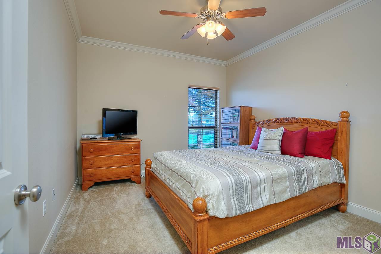 10665 Springtree Avenue Baton Rouge, LA 70810 - Photo 9 of 14 Gallery Image 9