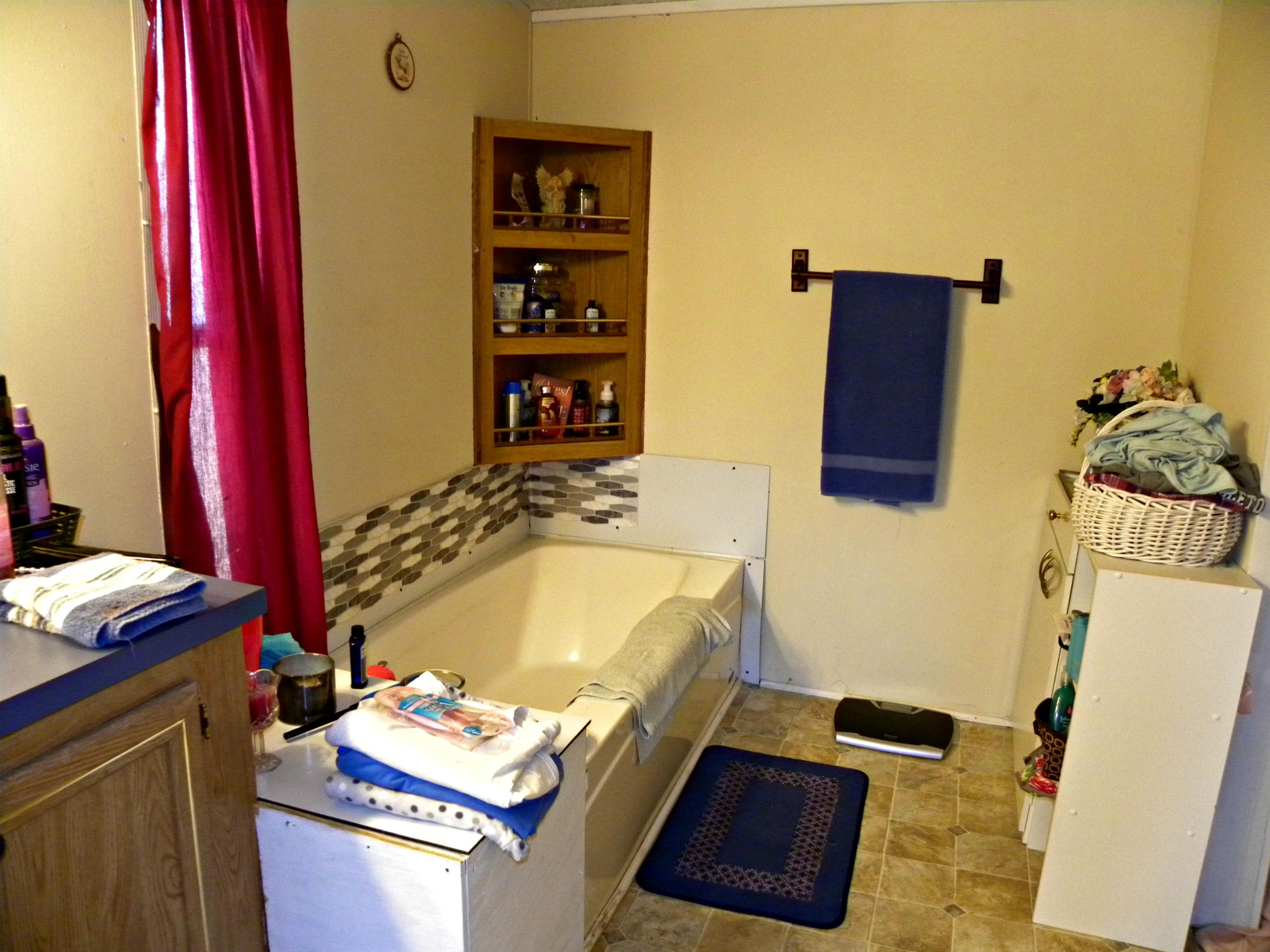 1181 State Rd S-15-28 Walterboro, SC 29488 - Photo 4 of 10 1 master bath