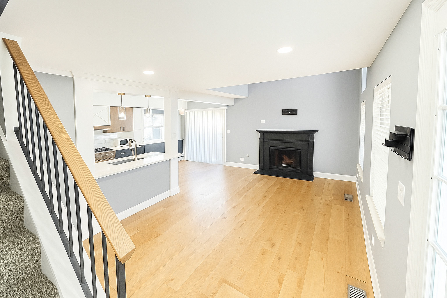 329 Pinto Drive Bolingbrook, IL 60440 - Photo 4 of 17