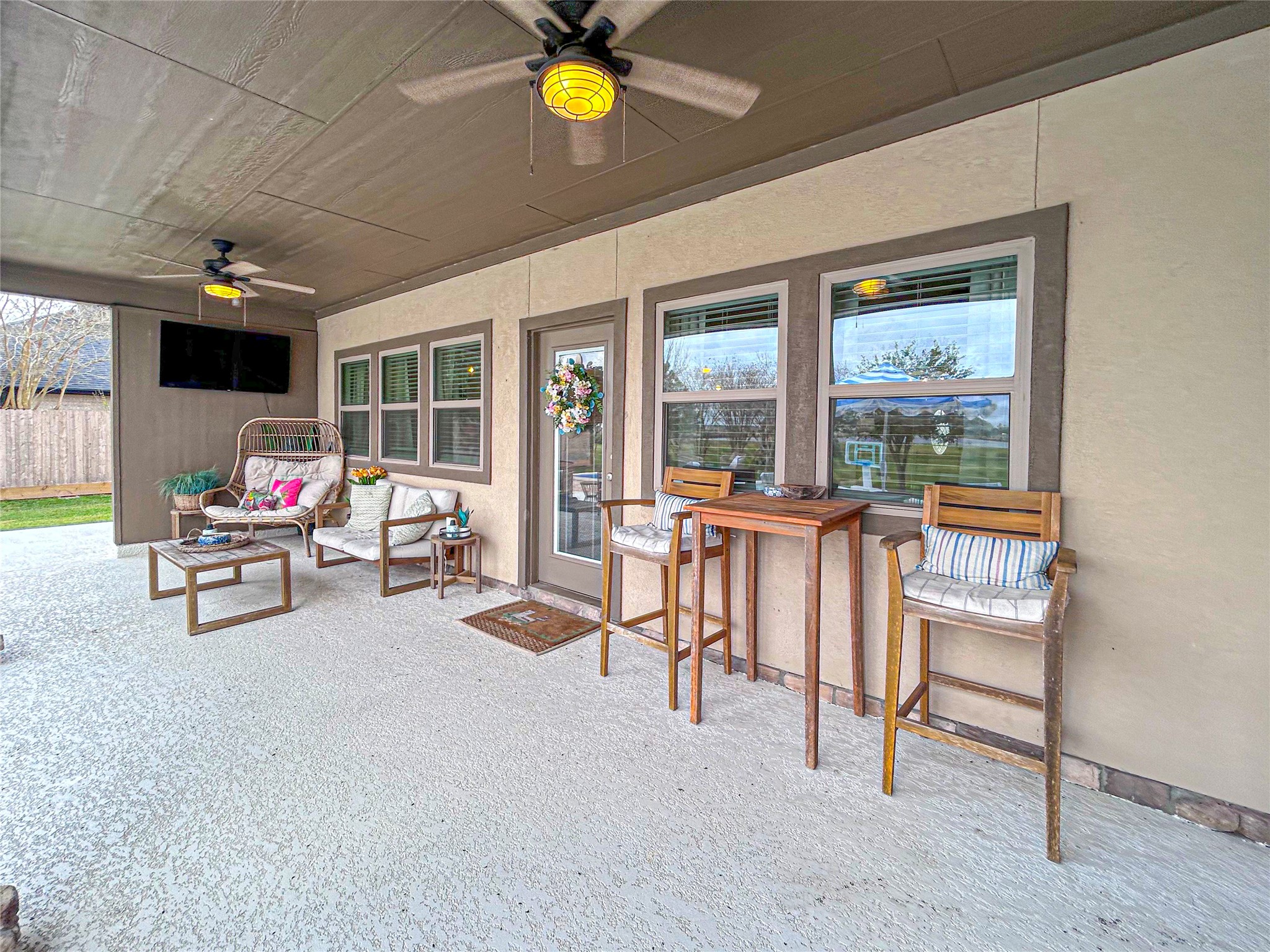626 Sunset Trail Angleton, TX 77515 - Photo 32 of 43 a living room with furniture and a large window