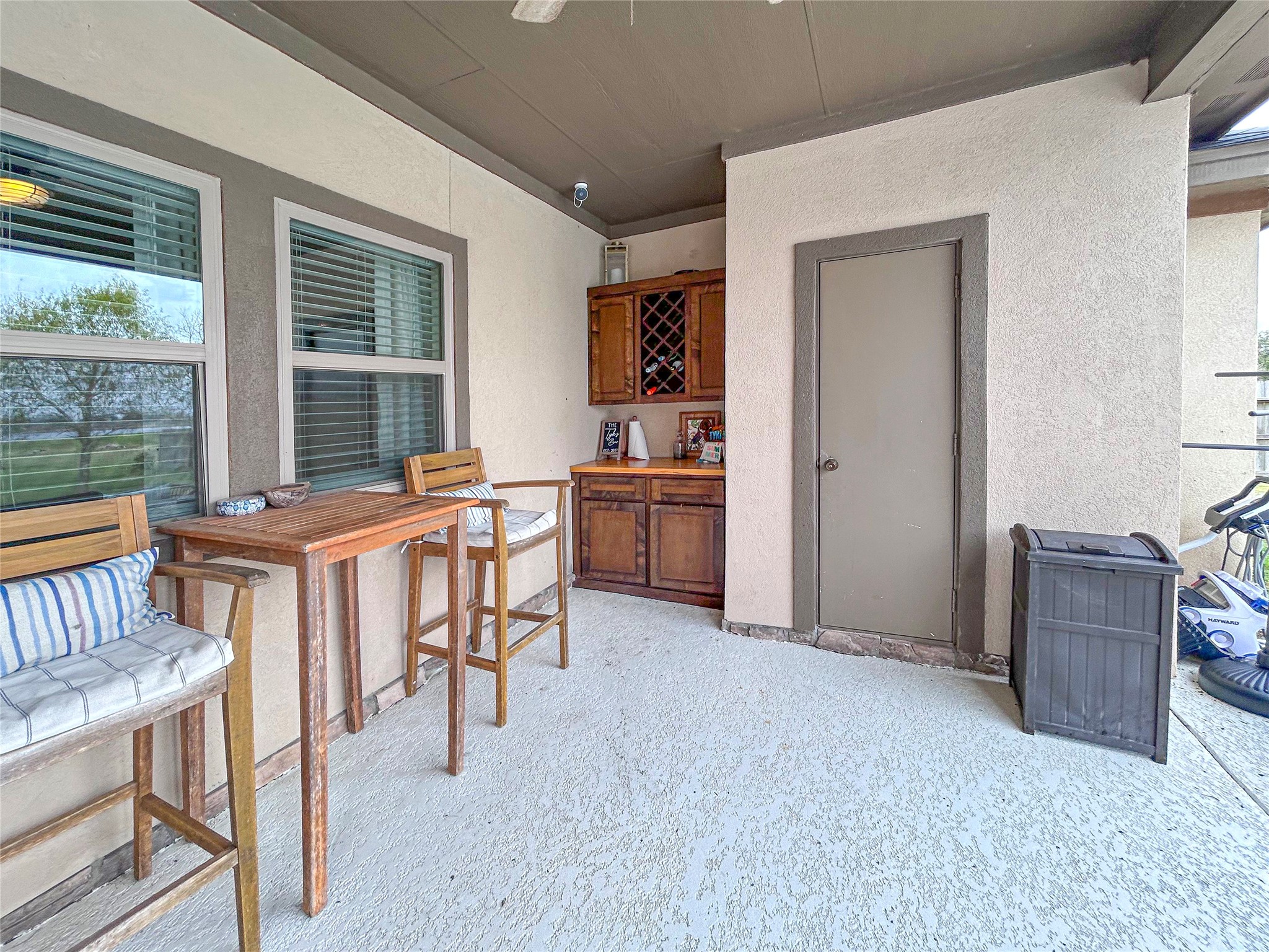 626 Sunset Trail Angleton, TX 77515 - Photo 34 of 43 a view of a livingroom with furniture and window