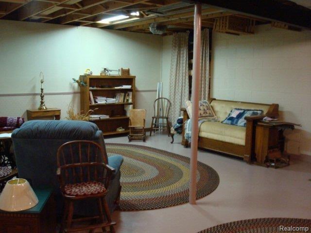 1640 Indian Road Lapeer, MI 48446 - Photo 18 of 21 1640 Indian 031