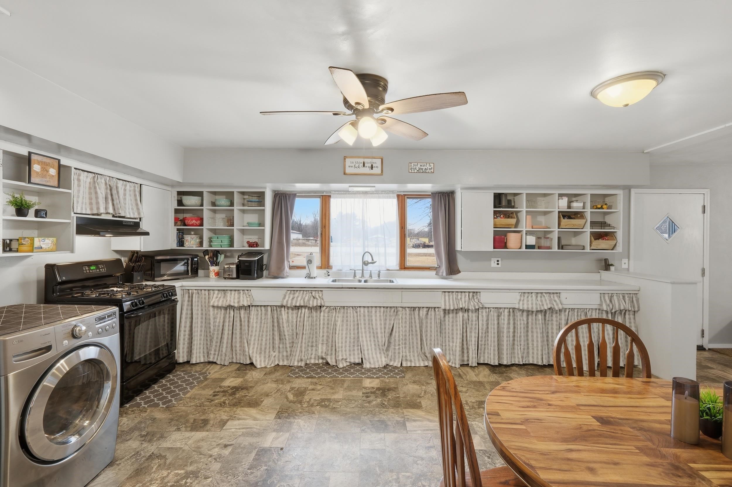 7336 Highway 14 Arena, WI 53503 - Photo 11 of 35