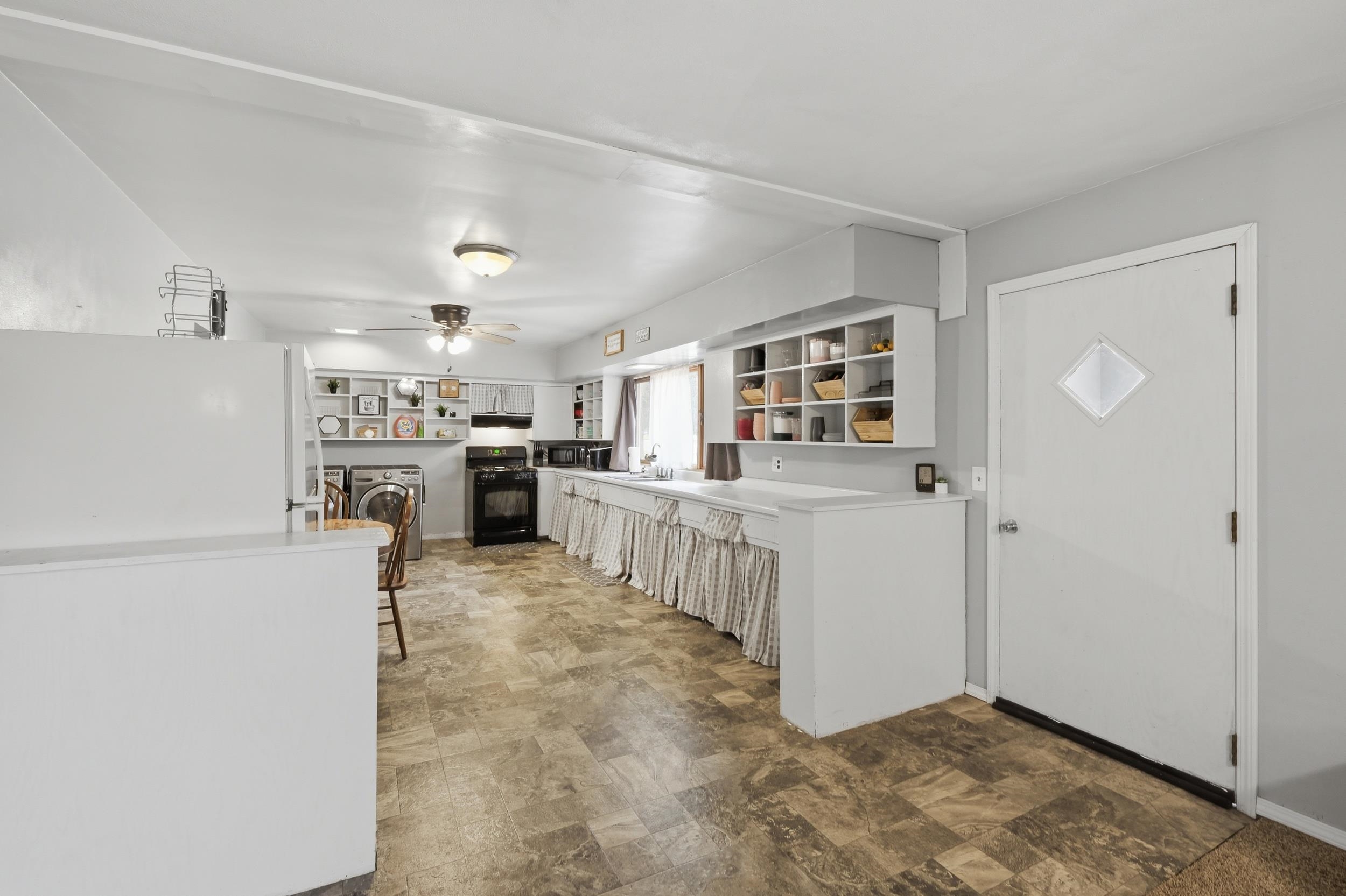 7336 Highway 14 Arena, WI 53503 - Photo 6 of 35