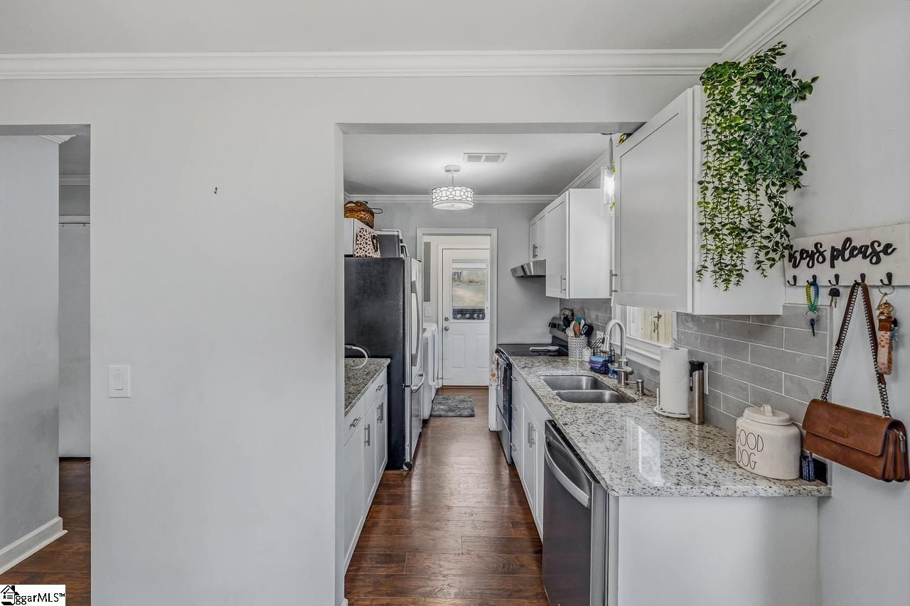 135 Ashdown Drive Simpsonville, SC 29680 - Photo 11 of 37