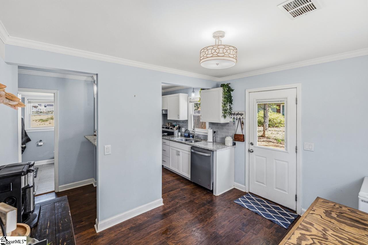 135 Ashdown Drive Simpsonville, SC 29680 - Photo 16 of 37