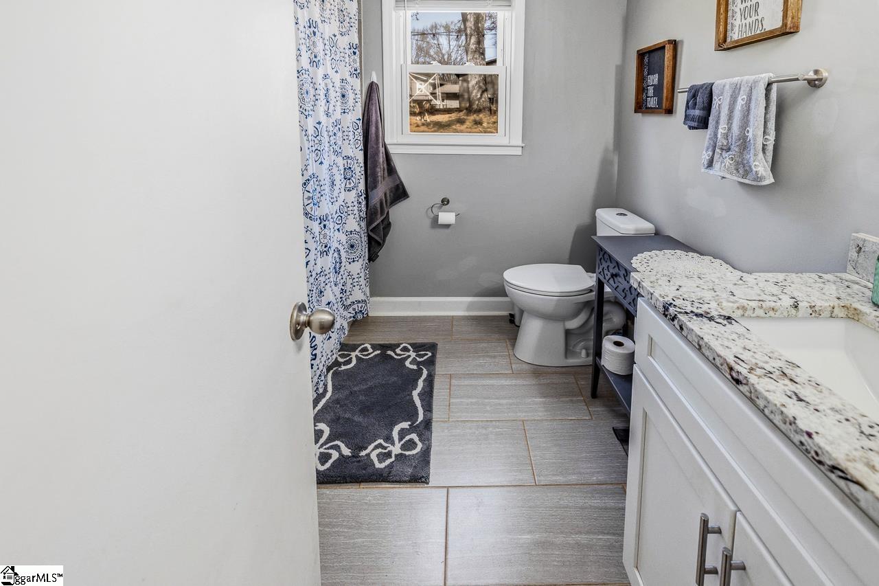 135 Ashdown Drive Simpsonville, SC 29680 - Photo 18 of 37