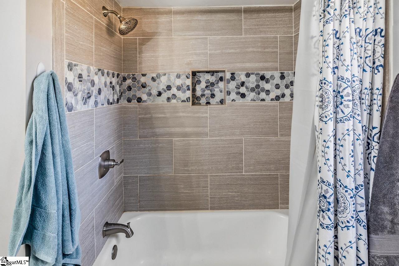 135 Ashdown Drive Simpsonville, SC 29680 - Photo 19 of 37