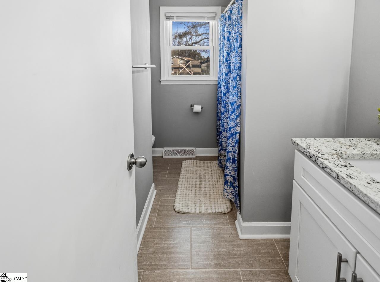 135 Ashdown Drive Simpsonville, SC 29680 - Photo 24 of 37