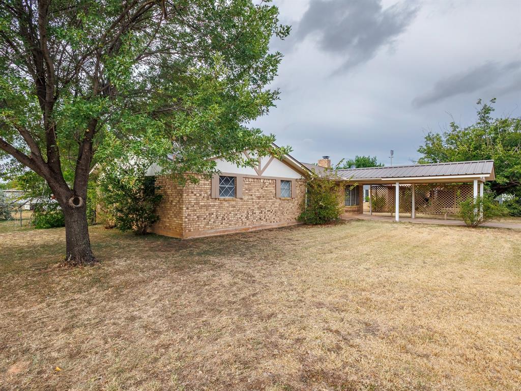 1201 North 10th Street Ballinger, TX 76821 - Photo 3 of 40 Gallery Image 3