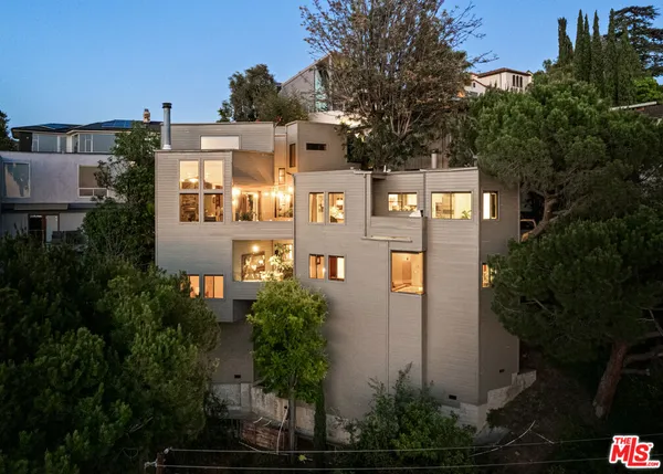 $2,795,000 | 5677 Spreading Oak Drive, Los Angeles, CA 90068