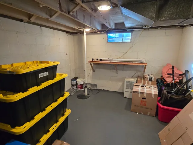 $279,900 | 1123 Roosevelt Avenue, Joliet, IL 60435