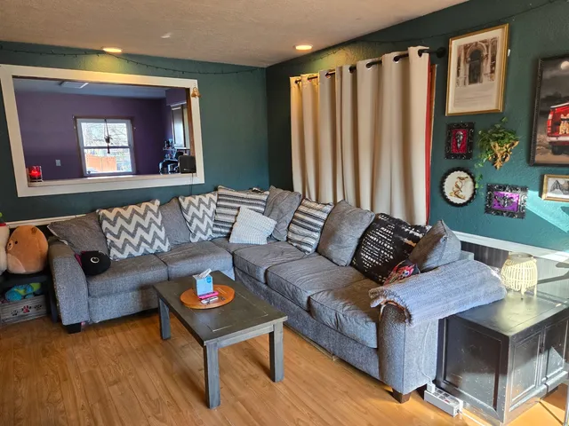 $279,900 | 1123 Roosevelt Avenue, Joliet, IL 60435