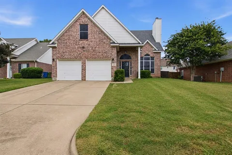 $340,000 | 519 Mattie Lane, Lake Dallas, TX 75065