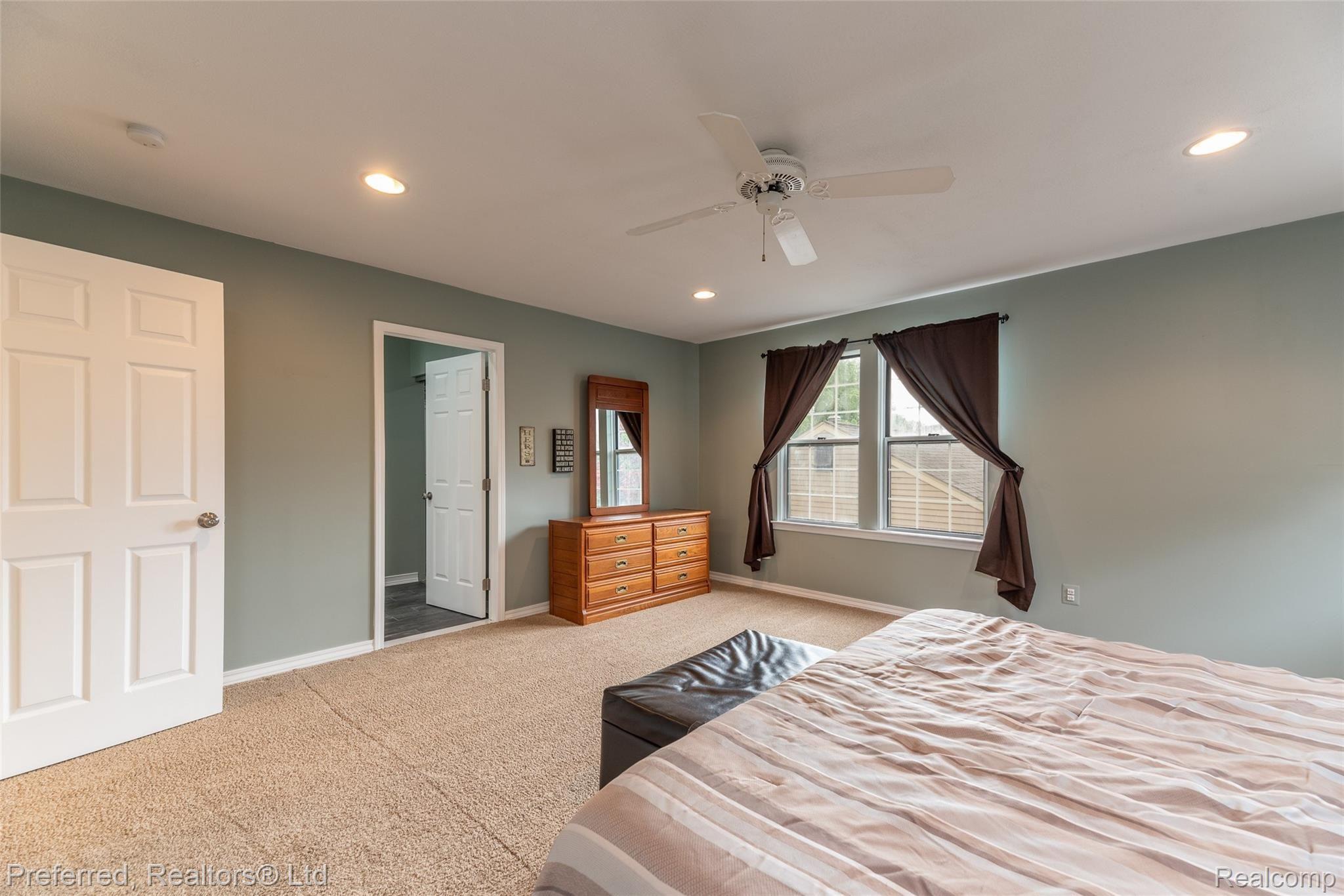 39786 Cheviot Road Canton, MI 48188 - Photo 15 of 36 DSC_2762-Edit.jpg