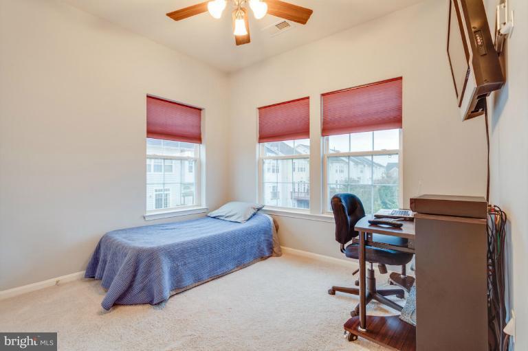 24752 Clock Tower Square Stone Ridge, VA 20105 - Photo 22 of 30 Bedroom