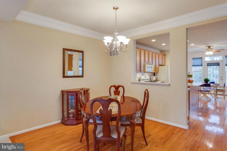 24752 Clock Tower Square Stone Ridge, VA 20105 - Photo 23 of 30 Dining Room