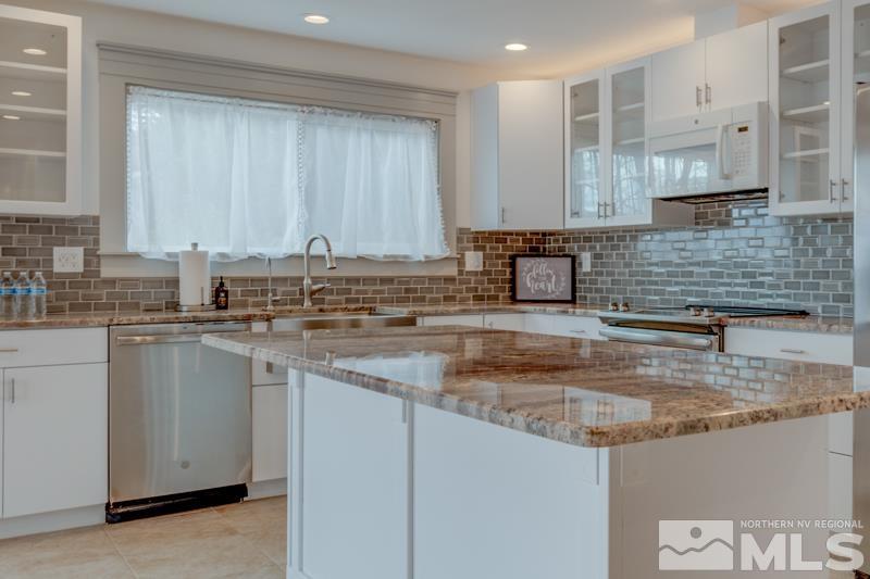 10150 Coyote Run Court Reno, NV 89508 - Photo 5 of 30 Photo 5