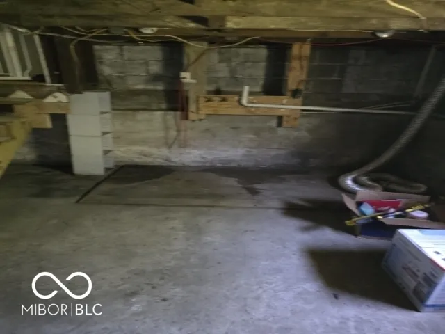 $78,900 | 1401 South Emerson Court, Muncie, IN 47302