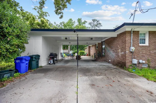 $379,500 | 300 Crescent Drive, Conway, SC 29526