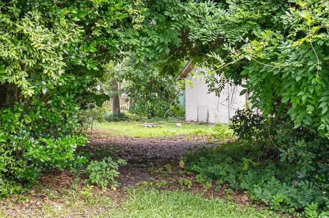 $379,500 | 300 Crescent Drive, Conway, SC 29526