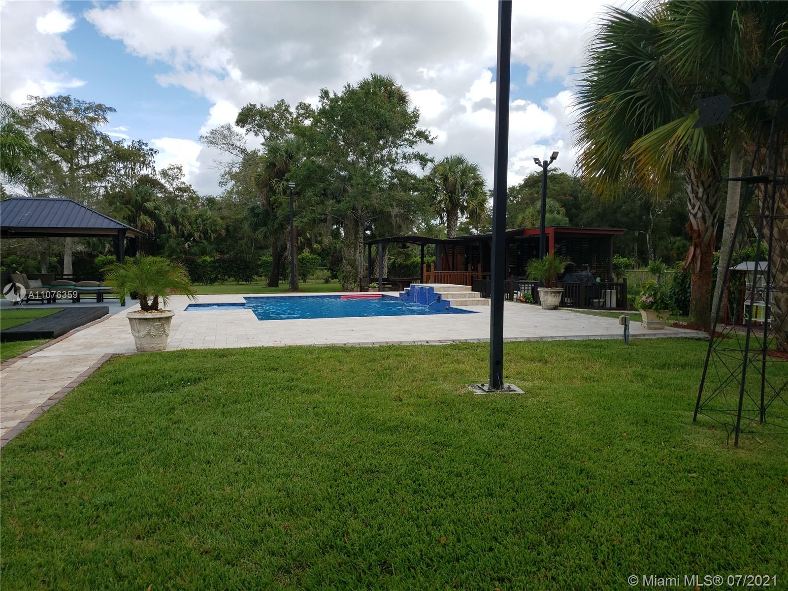 16724 63rd Road North Loxahatchee, FL 33470 - Photo 14 of 100 Gallery Image 14