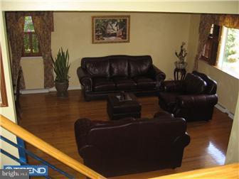58 Boncouer Road Cheltenham, PA 19012 - Photo 3 of 11 Living Room