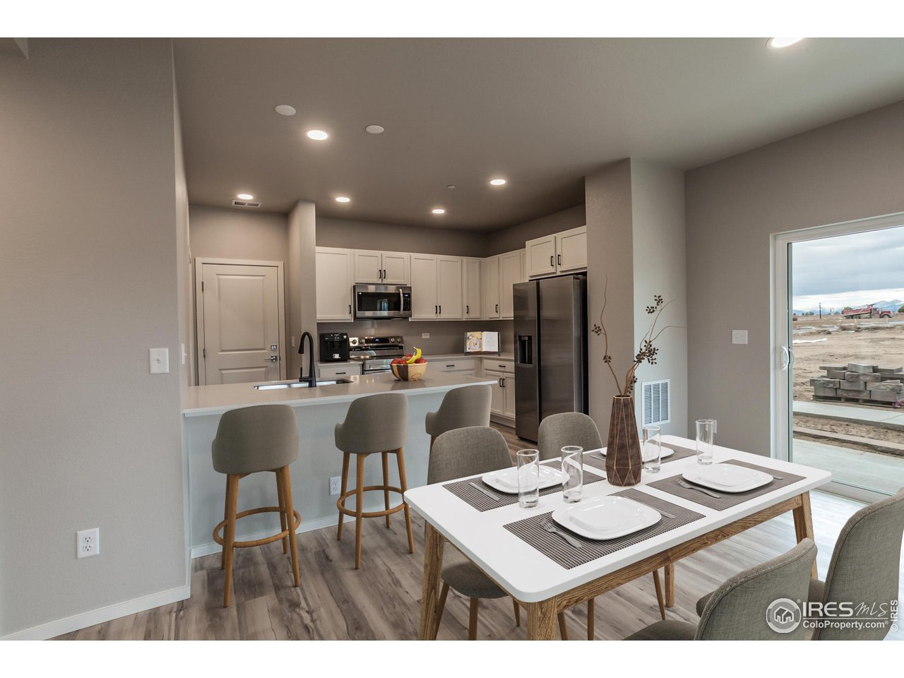 EXAMPLE PHOTO: DINING ROOM AND KITCHEN