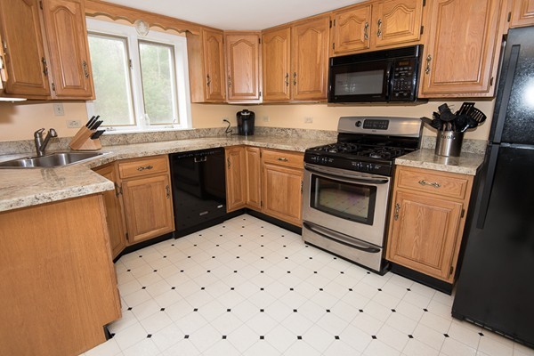 65 Partridge Hill Road Charlton, MA 01507 - Photo 4 of 30