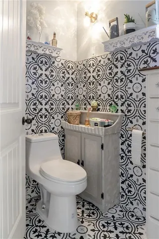 $449,999 | 27 Creekside Drive, Winder, GA 30680