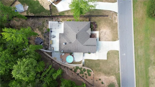 $449,999 | 27 Creekside Drive, Winder, GA 30680