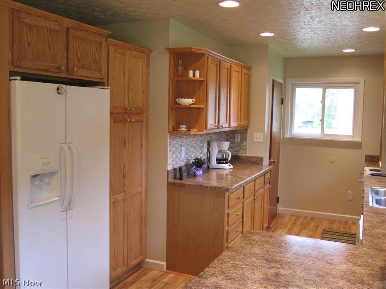 16204 Mayfield Road Huntsburg, OH 44046 - Photo 6 of 25 Gallery Image 6