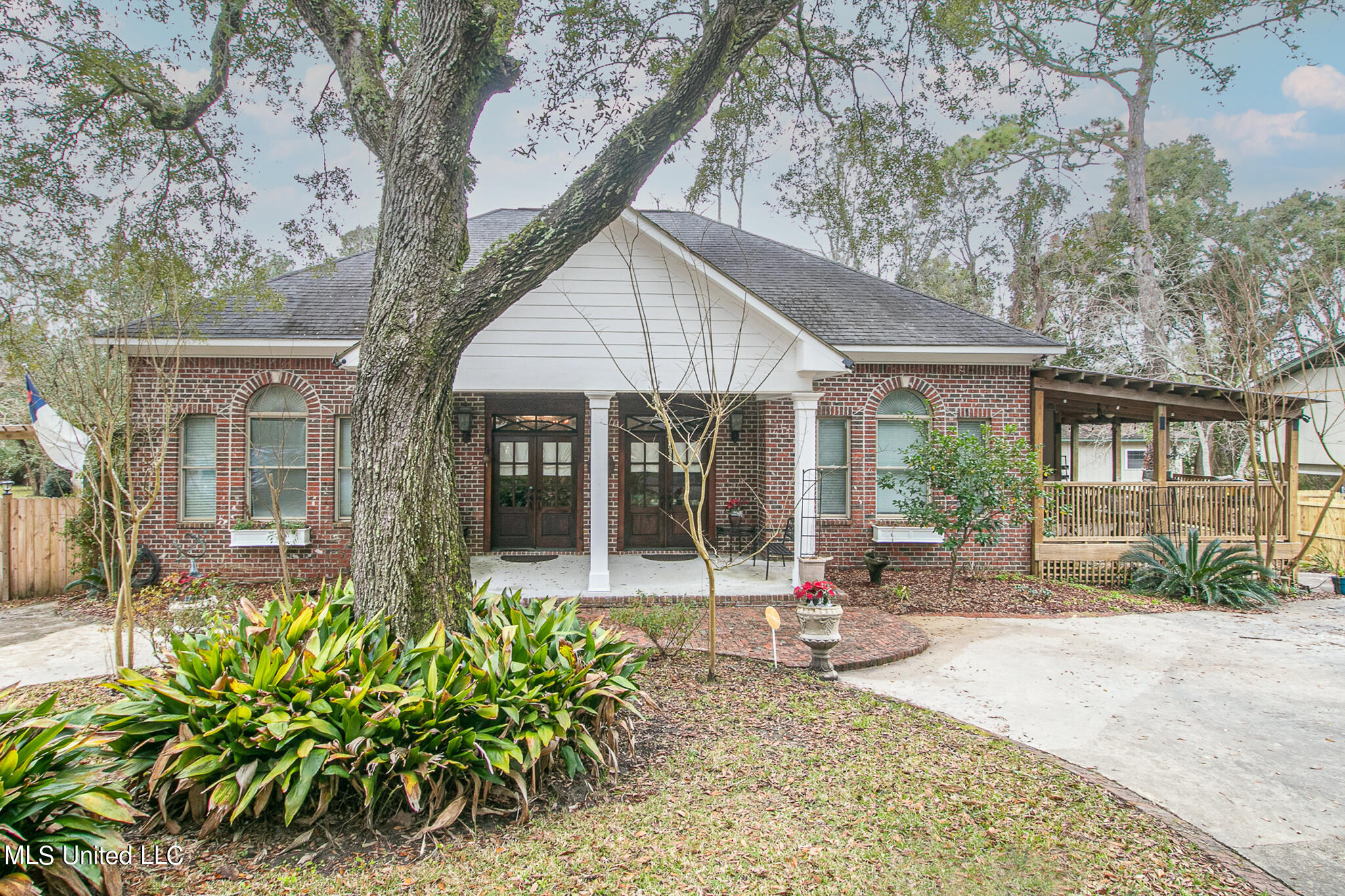 4925 Courthouse Road Gulfport, MS 39507 - Photo 1 of 36 4925 Courthouse-29050