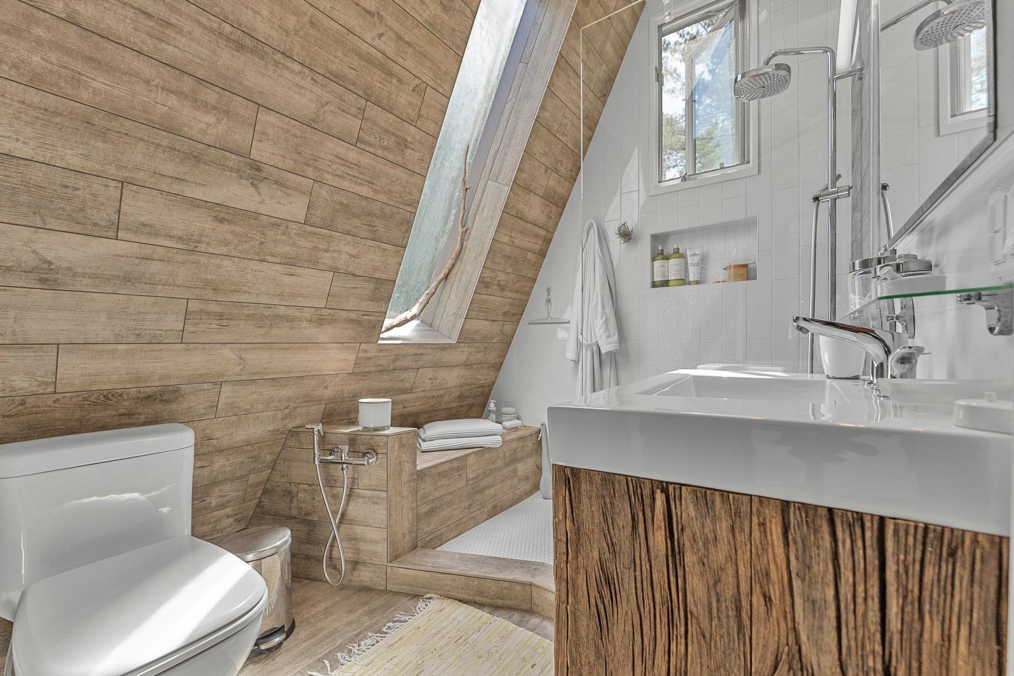 5861 Elm Valley Road Suttons Bay, MI 49682 - Photo 44 of 94