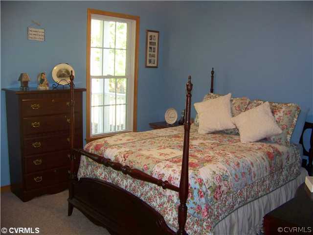 1500 West Rose Garden Road West Point, VA 23181 - Photo 4 of 12 Bedroom - 1st Floor Bedroom with Berber Carpet and