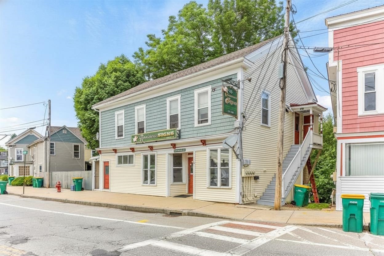 58 Pickering Road Rochester, NH 03867 - Photo 3 of 53