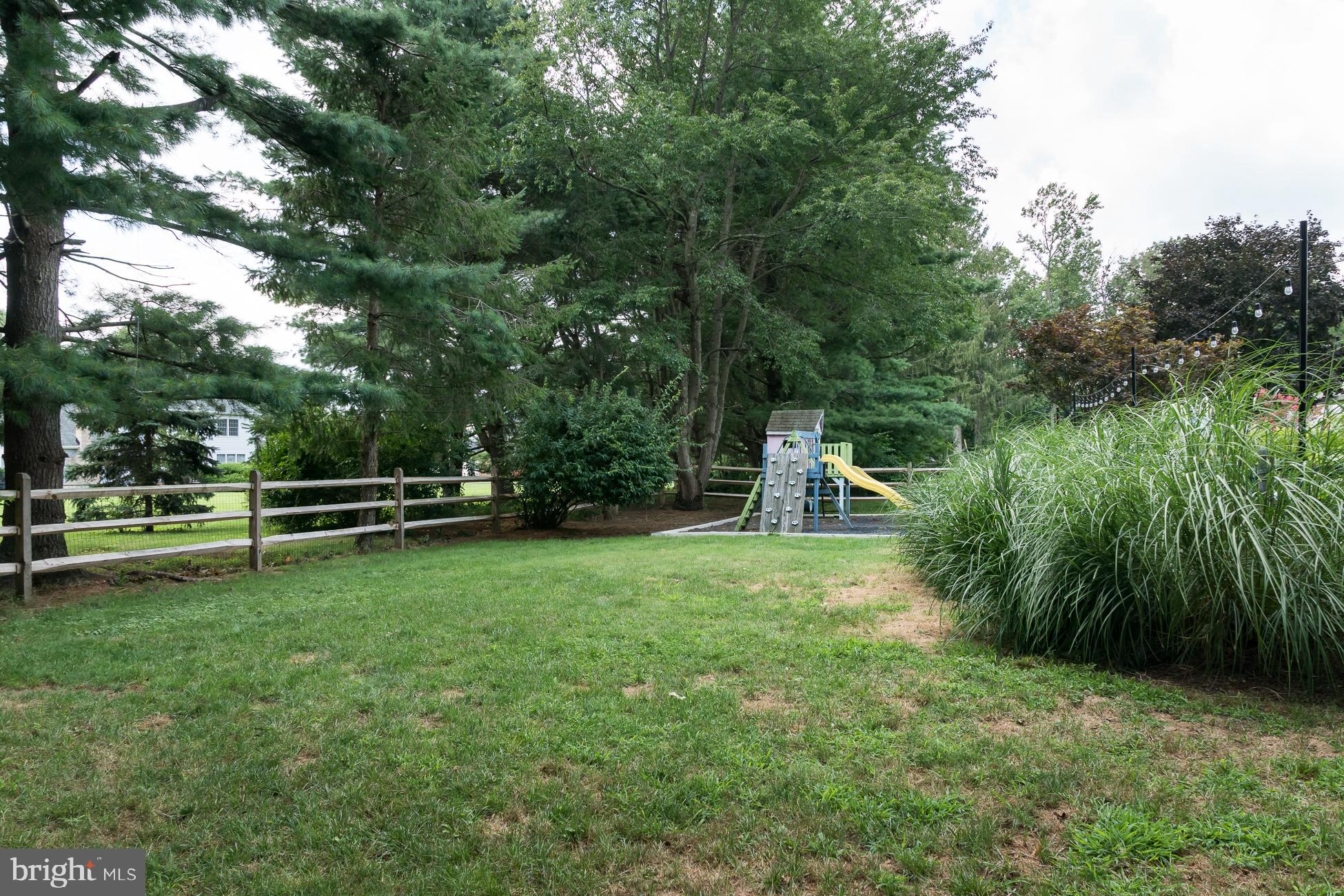 513 Village Road West Princeton Junction, NJ 08550 - Photo 26 of 26