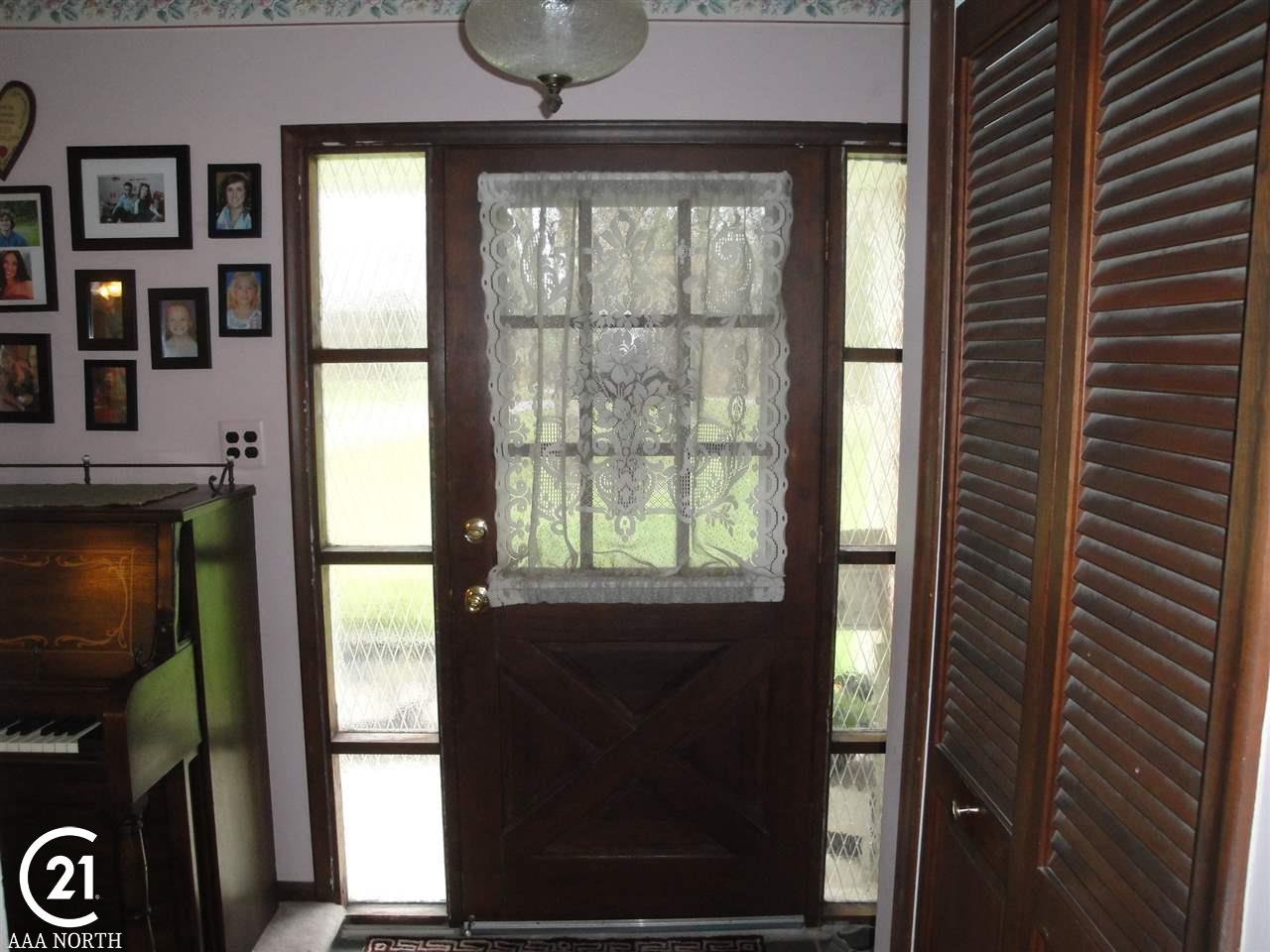 5249 Sandhill Road Almont, MI 48003 - Photo 10 of 31 31378072-9.JPG