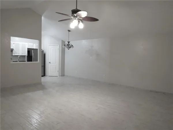 $2,500 | 13545 Carlos 5th Court, Corpus Christi, TX 78418