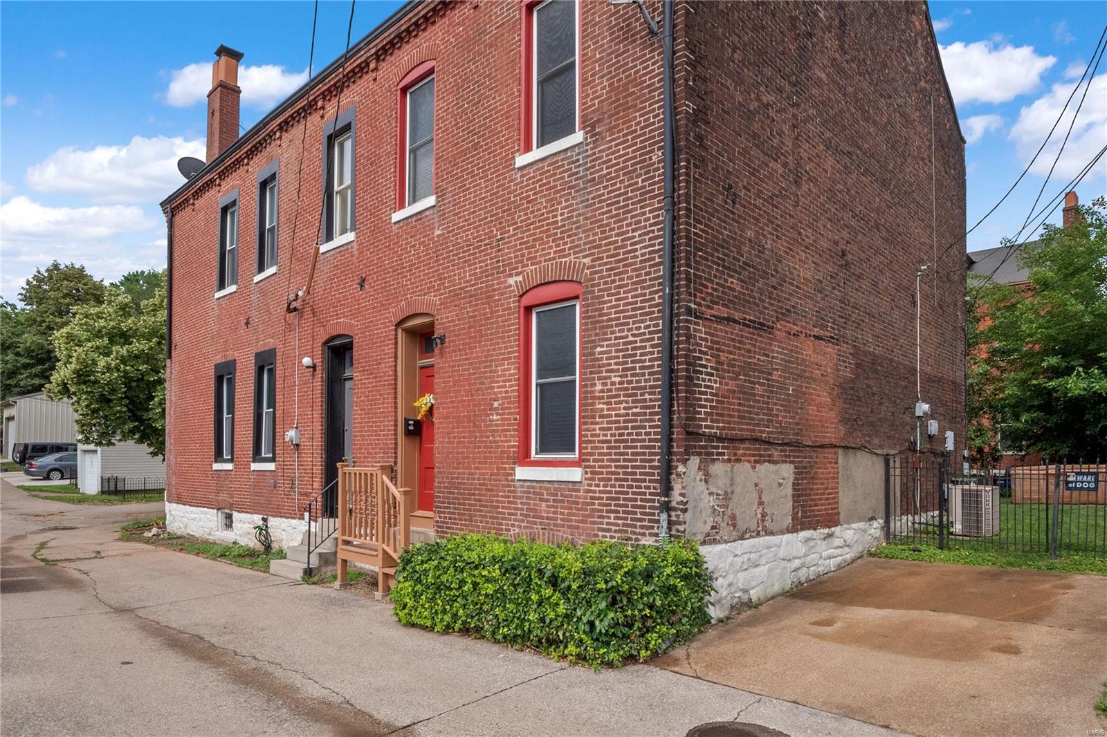 815 Rutger Street, Unit R St. Louis, MO 63104 - Photo 2 of 25