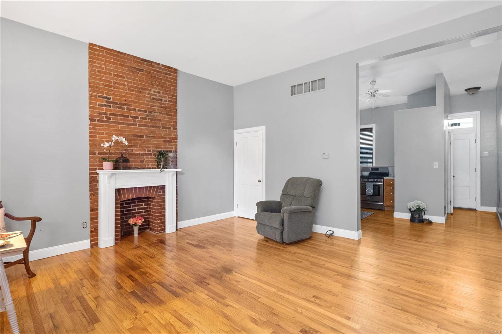 815 Rutger Street, Unit R St. Louis, MO 63104 - Photo 10 of 25
