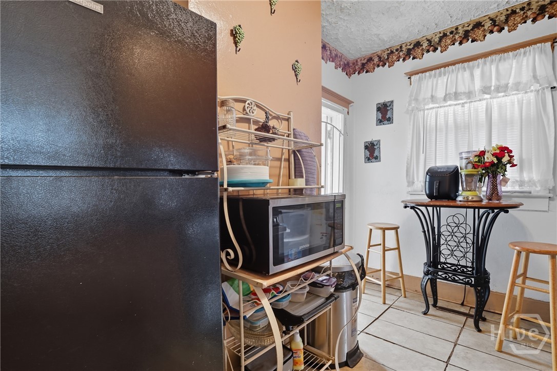 805 East 40th Street Savannah, GA 31401 - Photo 17 of 36