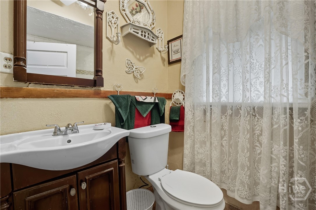 805 East 40th Street Savannah, GA 31401 - Photo 25 of 36