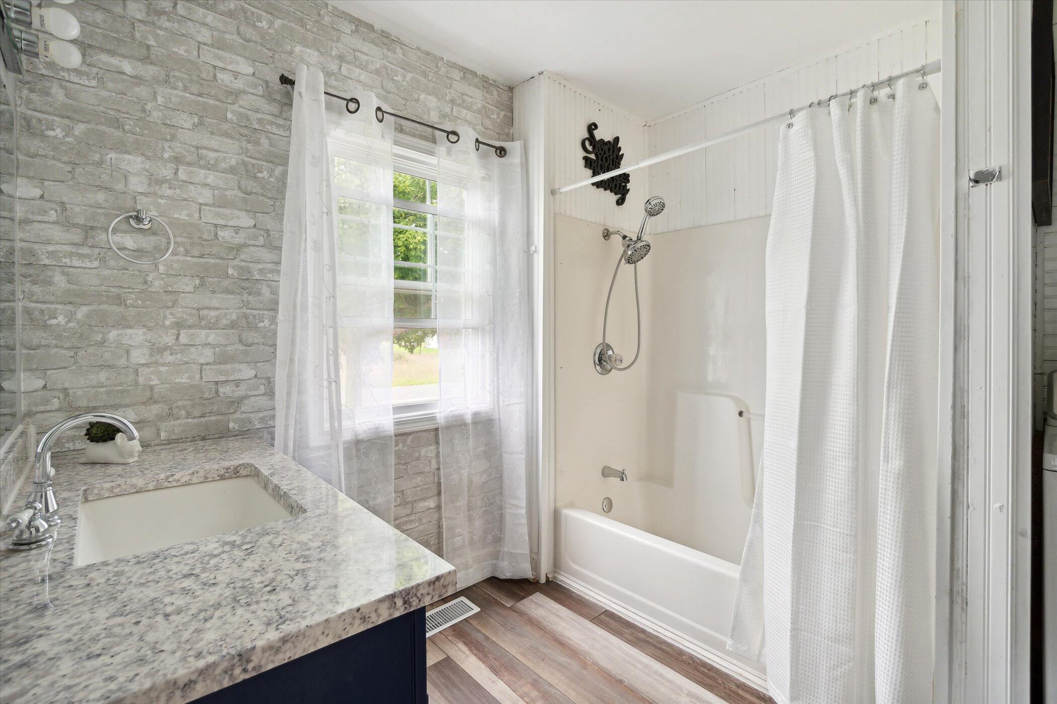 696 Burkley Road Mason, MI 48854 - Photo 11 of 76 30-696-Burkley-Rd-Mason-MI-48854-WindowS