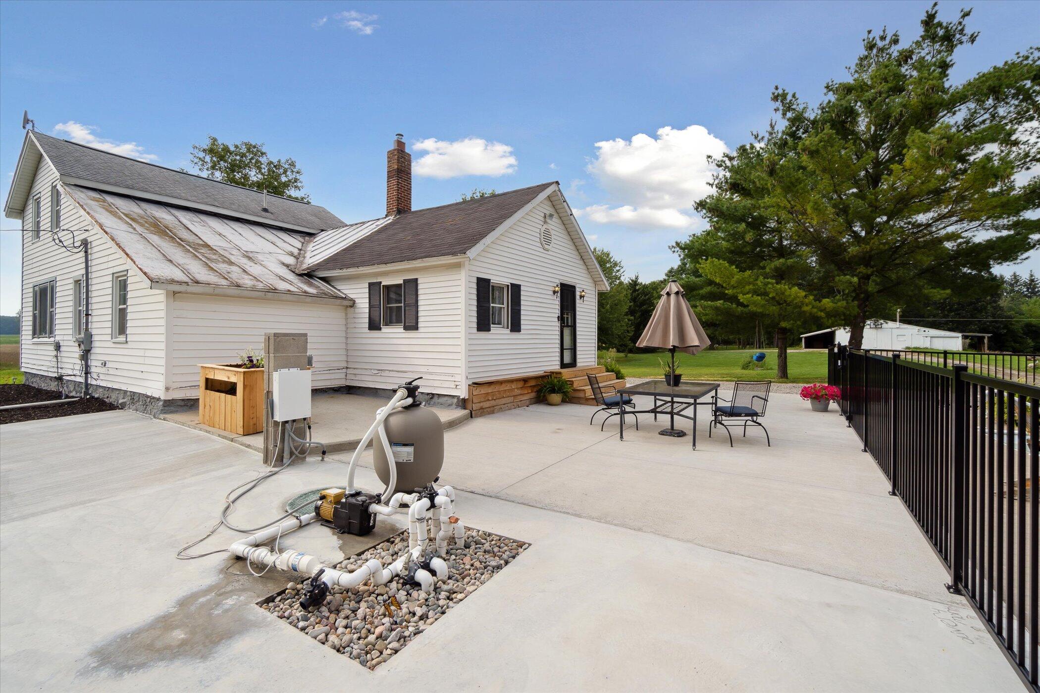 696 Burkley Road Mason, MI 48854 - Photo 25 of 76 51-696-Burkley-Rd-Mason-MI-48854-WindowS