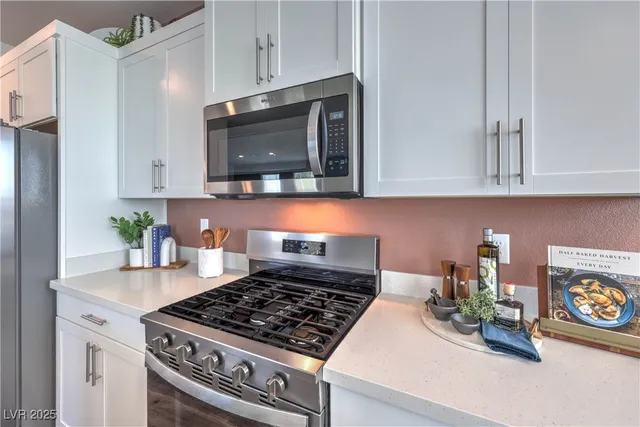 $525,730 | 209 Vegas Verde Avenue, Unit LOT 24, North Las Vegas, NV 89031