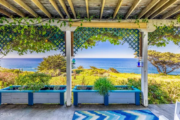 $1,849,000 | 1440 Navarro Bluff Road, Albion, CA 95410