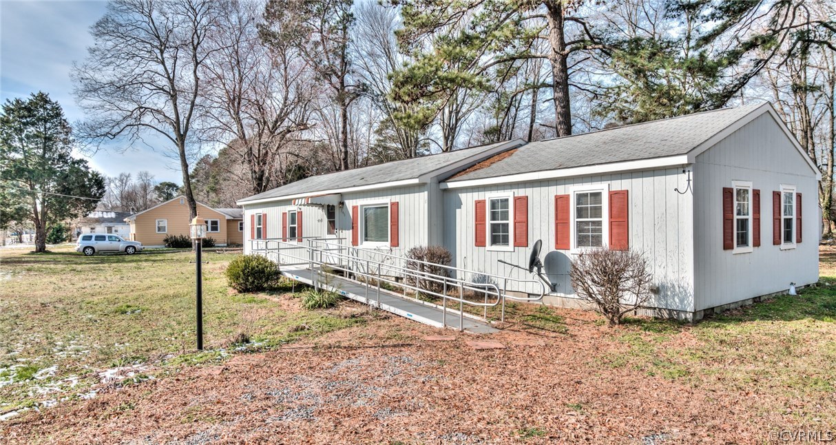 146 Benson Road Weems, VA 22576 - Photo 2 of 24