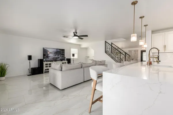 $700,000 | 5702 West Windrose Drive, Glendale, AZ 85304